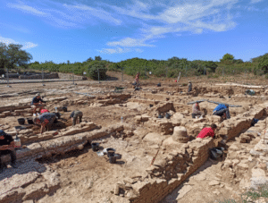 vue du chantier de fouilles en 2022
